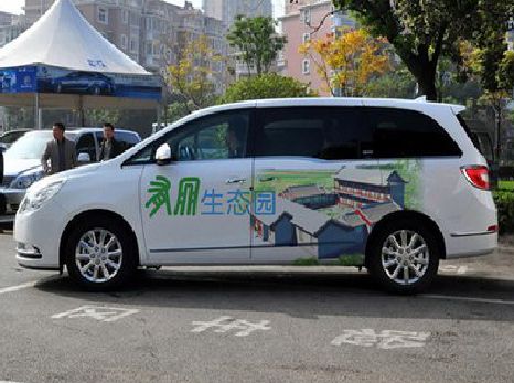 酉阳户外车贴喷绘如何保持效果?